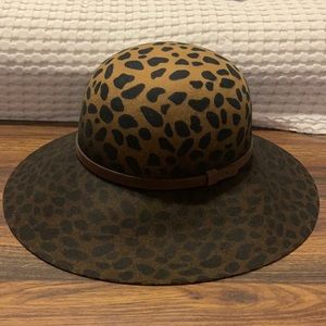 Cheetah Phenix hat